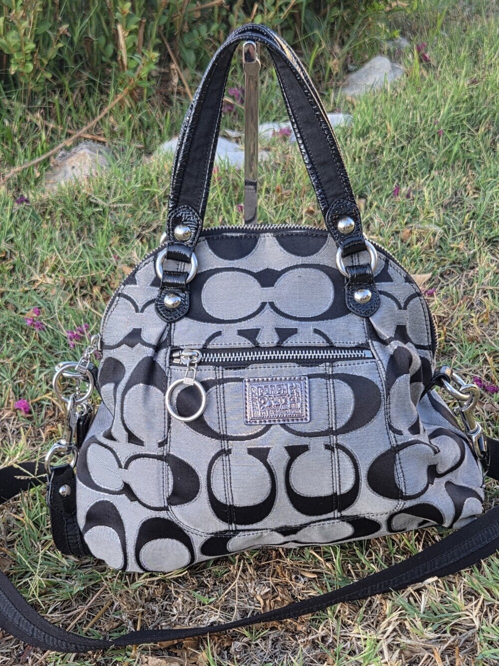 Coach POPPY- Y2K- Signature Satchel/Crossbody- Grey & Black- W/Bag Charm - Picture 3 of 15